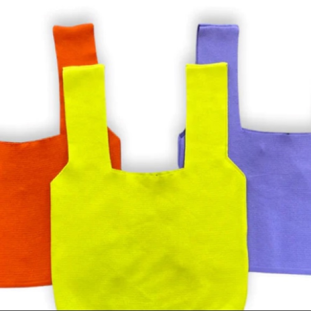 Yellow square top